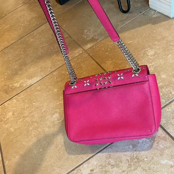 New Michael Kors hot pink  pocketbook shoulder strap crossbody comes with gift C - Picture 9 of 10